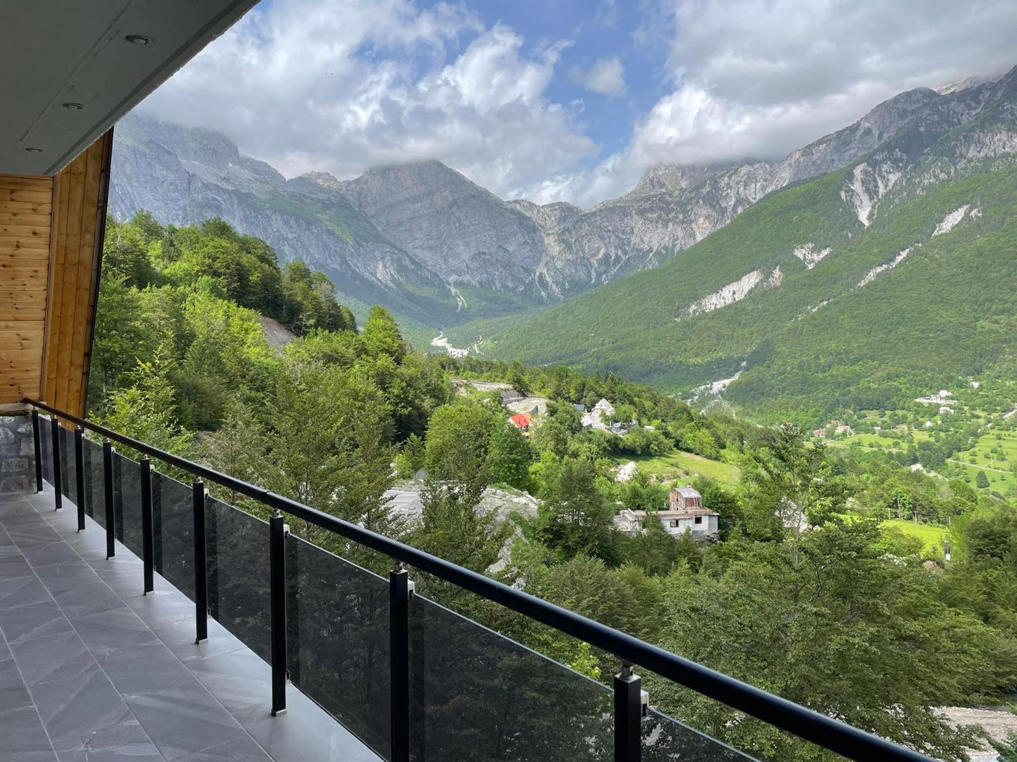 Valter & Drita'S Guesthouse Theth Exterior photo